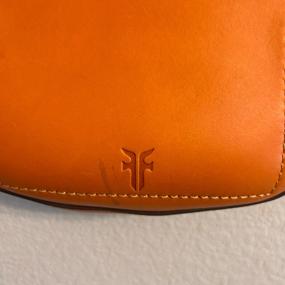 FRYE Small Leather Orange Saddle Bag - Picture 5 of 9